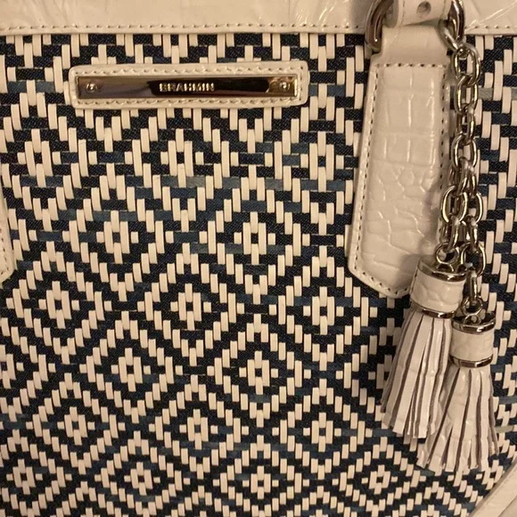 NWT Brahmin Small  Willa in Denim
Royal Palm White and Blue. - Picture 3 of 6